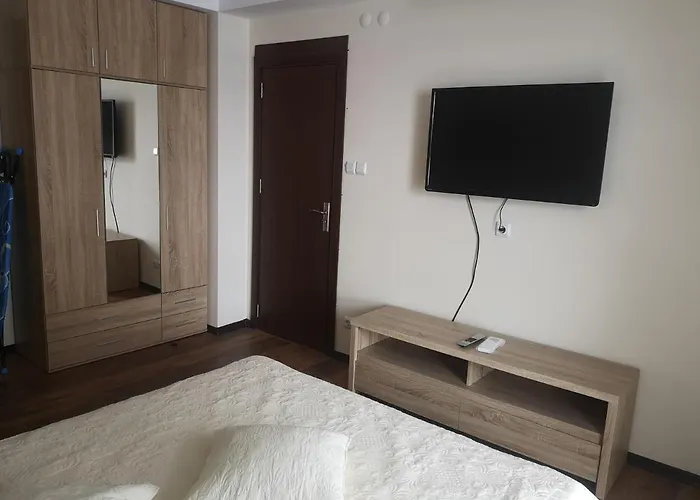 Grand D104 Апартамент *